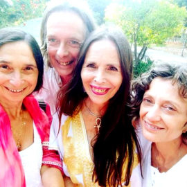 Meditación Guiada 25 de mayo 2019 en el Jardín de la Cueva de Nerja Meditación Guiada 25 de mayo 2019 en el Jardín de la Cueva de Nerja